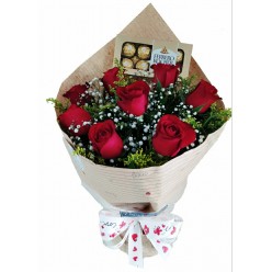 Combo 8 Rosas Com 08 Bombons Ferrero